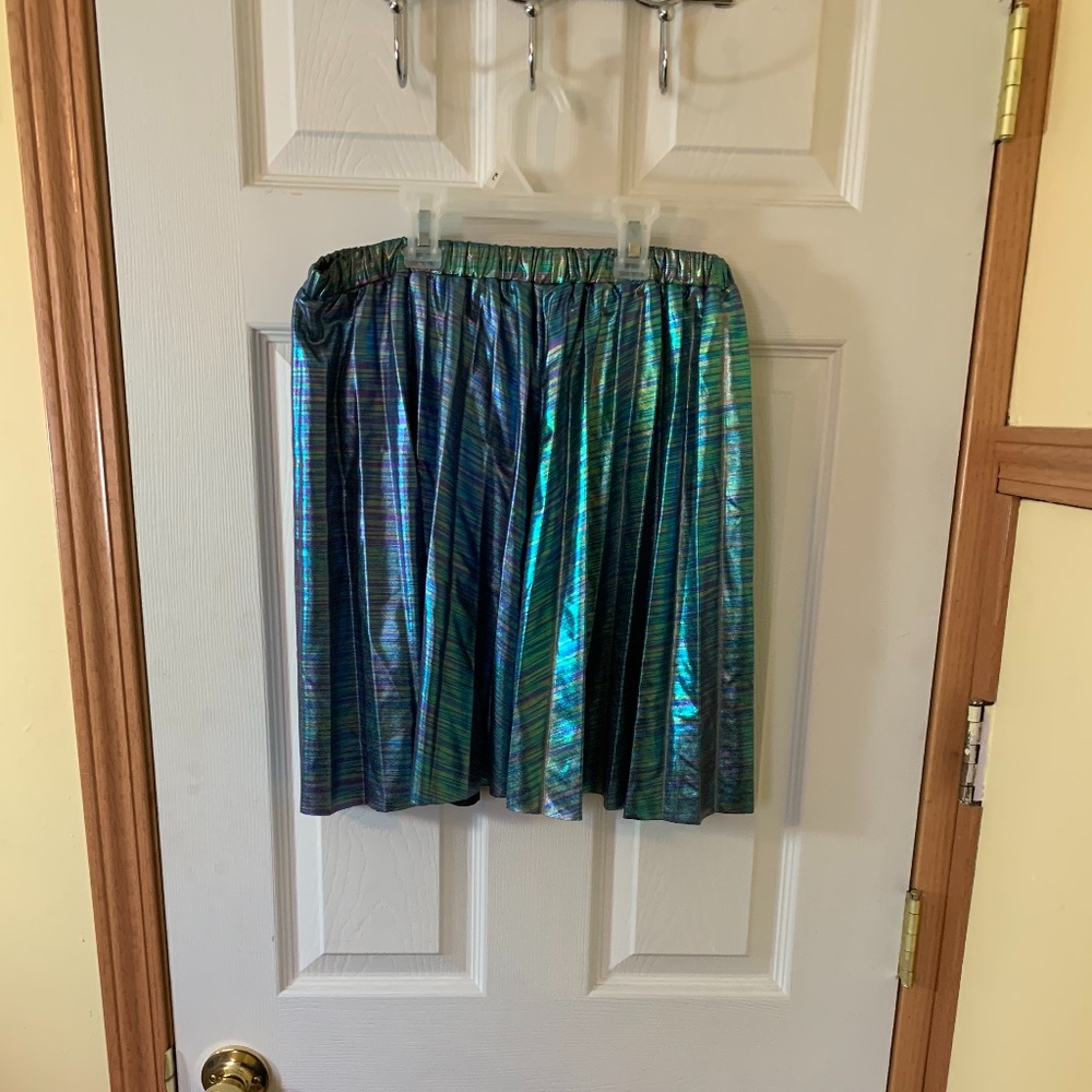 metallic pleated skirt